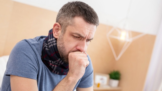 Mann hat eine Erk&auml;ltung &copy; Viacheslav Yakobchuk, stock.adobe.com